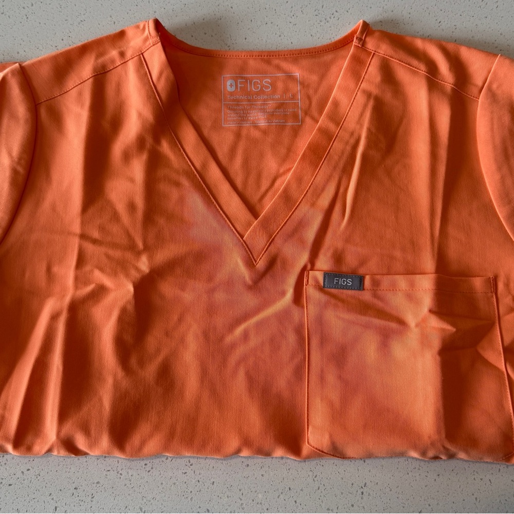Figs Coral V-Neck Scrub Top
